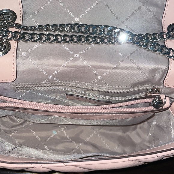 Michel kors pink crossbody bag - Picture 7 of 7